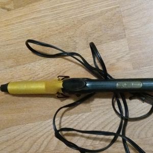 R.E.D ceramic curling iron